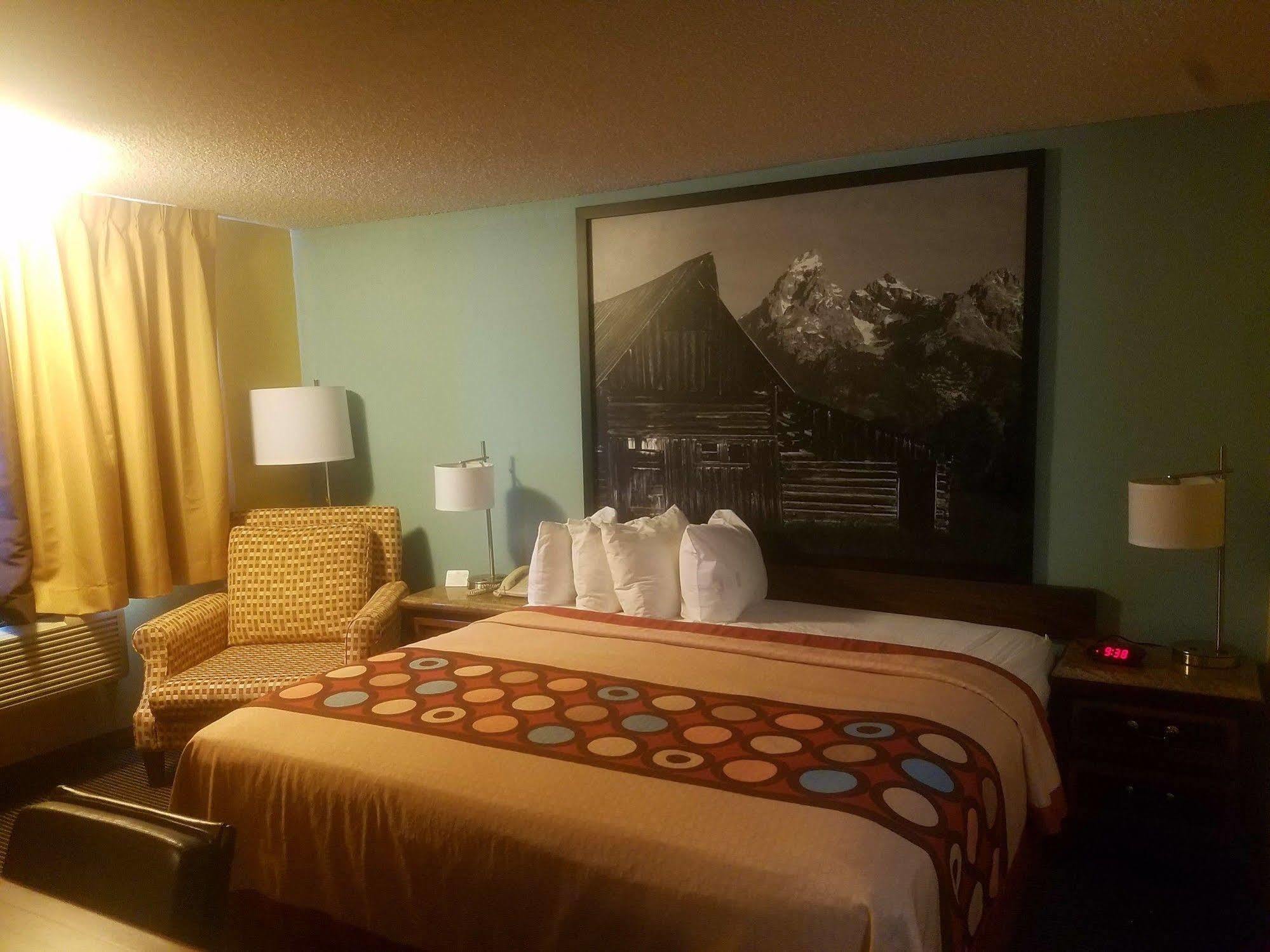 Super 8 By Wyndham Casper East/evansville *
